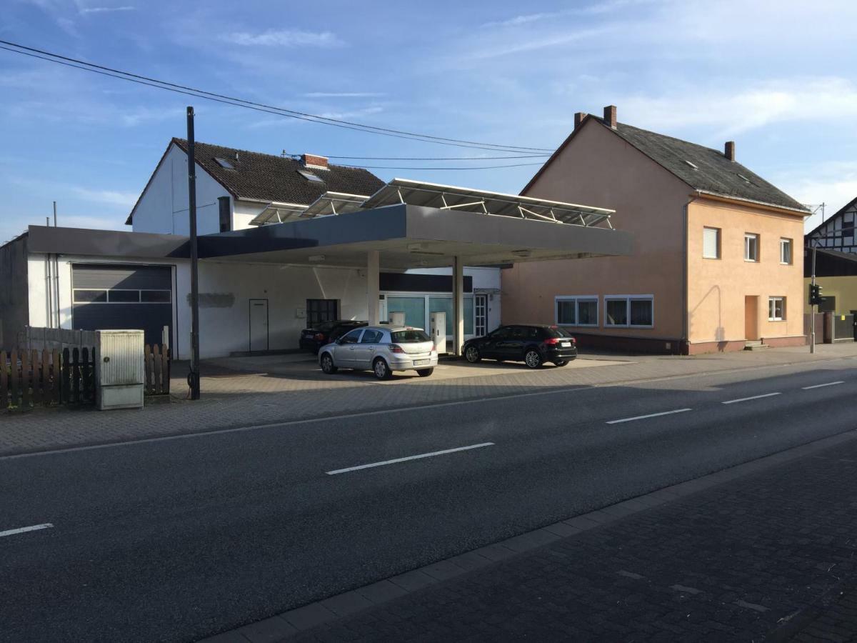 Apartament Alte Tankstelle Strassenhaus Zewnętrze zdjęcie